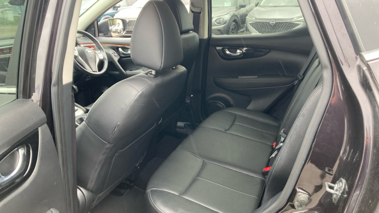 Nissan Qashqai 1.2 DiG-T Tekna [Non-Panoramic] 5dr Xtronic Petrol Hatchback